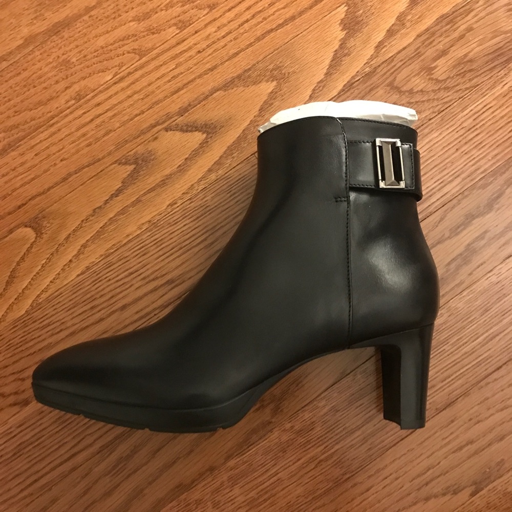 Aquatalia Dallas Calf Booties - Size 8.5